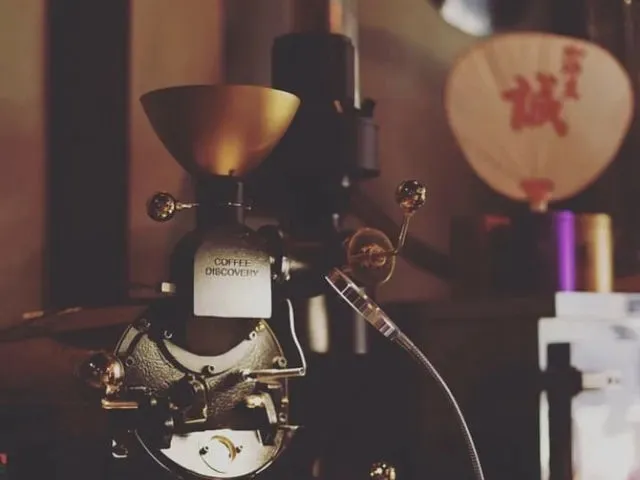 お使い頂く焙煎機は、業務用 富士珈機の